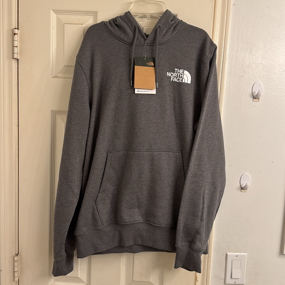 The North Face Men’s Hoodie Pullover - Picture 8 of 9